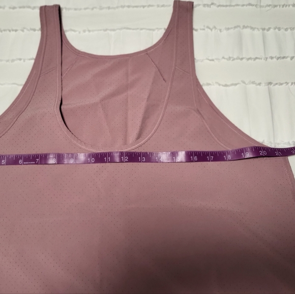 Lululemon mauve Sculpt II Tank Top - Picture 8 of 8